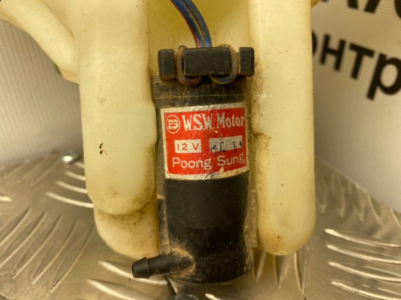 Бачок омывателя заднего стекла, 500 рублей, Тверь