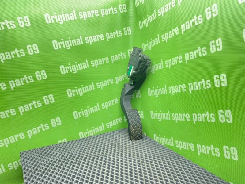 Педаль газа, 1000 рублей, Тверь