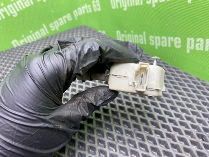 Активатор лючка бензобака, 1000 рублей, Тверь