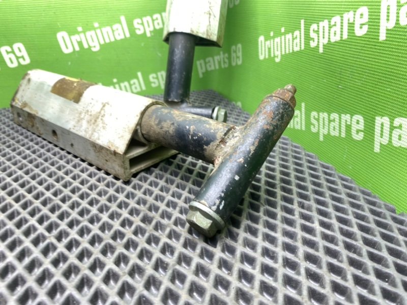 Кронштейны, 2100 рублей, Тверь