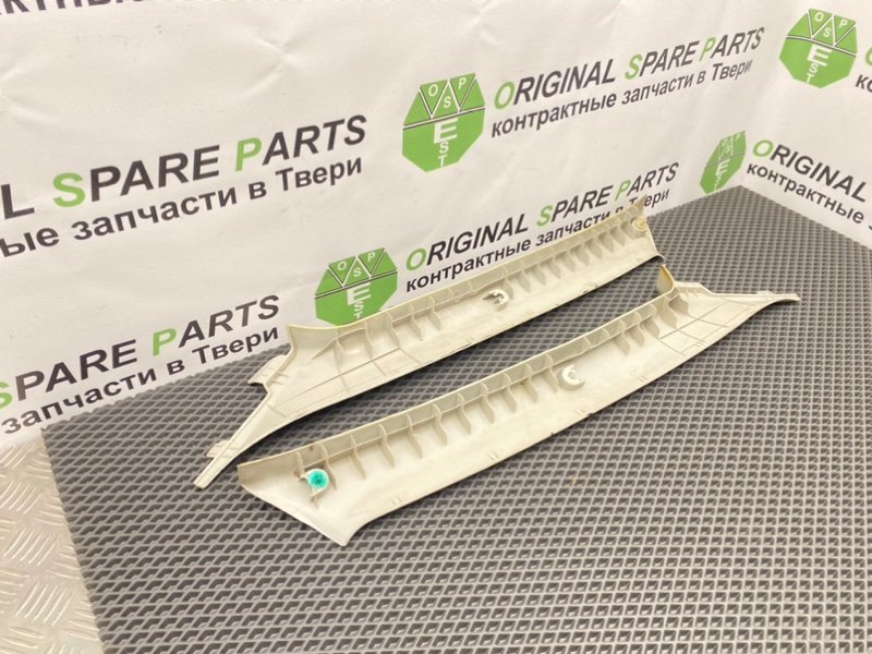 Накладки стоек, 1000 рублей, Тверь