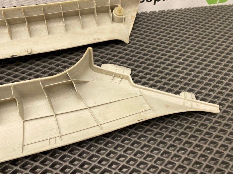 Накладки стоек, 1000 рублей, Тверь