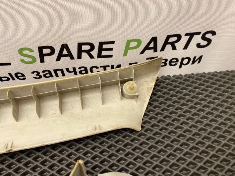 Накладки стоек, 1000 рублей, Тверь