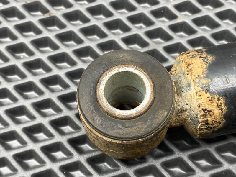 Амортизаторы, 1600 рублей, Тверь