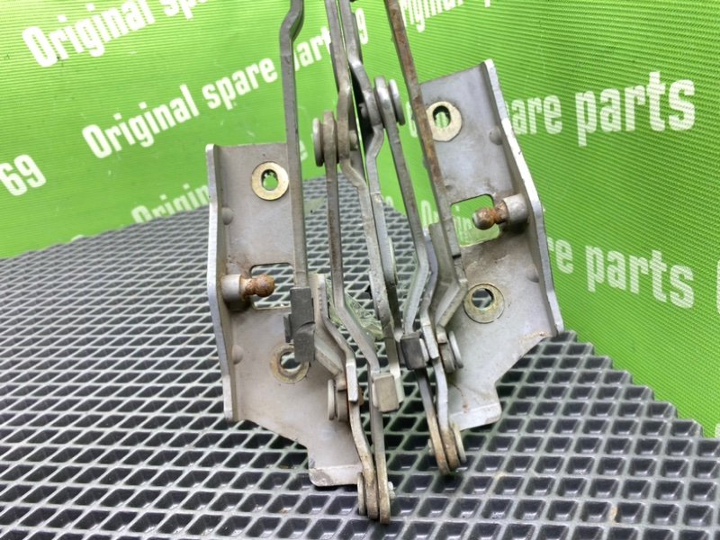 Петли багажника, 1000 рублей, Тверь