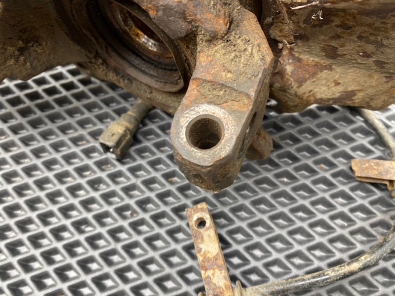 Поворотный кулак, 1500 рублей, Тверь