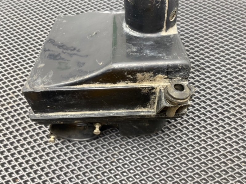 Корпус воздушного фильтра, 500 рублей, Тверь