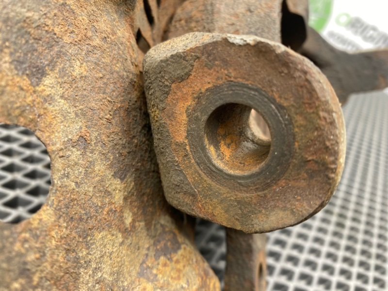 Поворотный кулак, 1400 рублей, Тверь