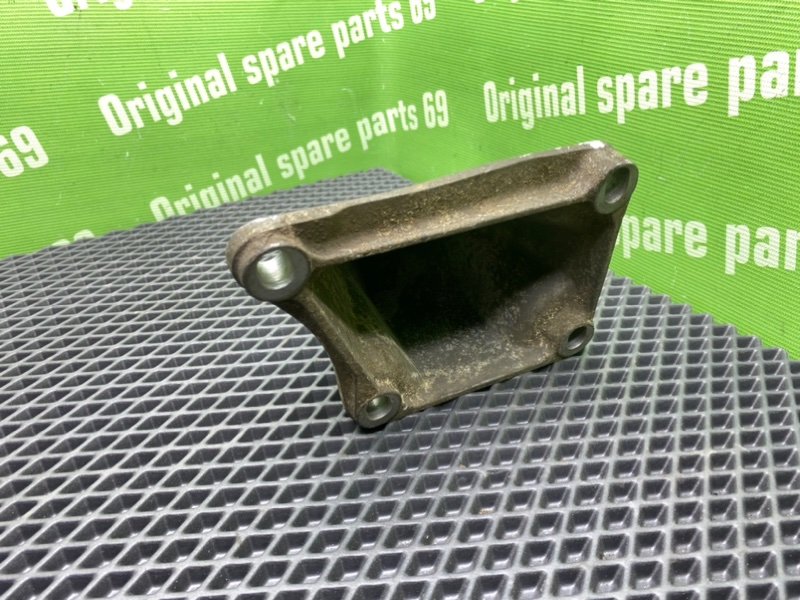 Кронштейн двигателя, 900 рублей, Тверь