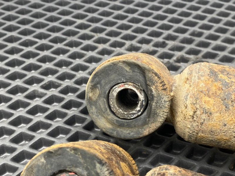 Амортизаторы, 900 рублей, Тверь