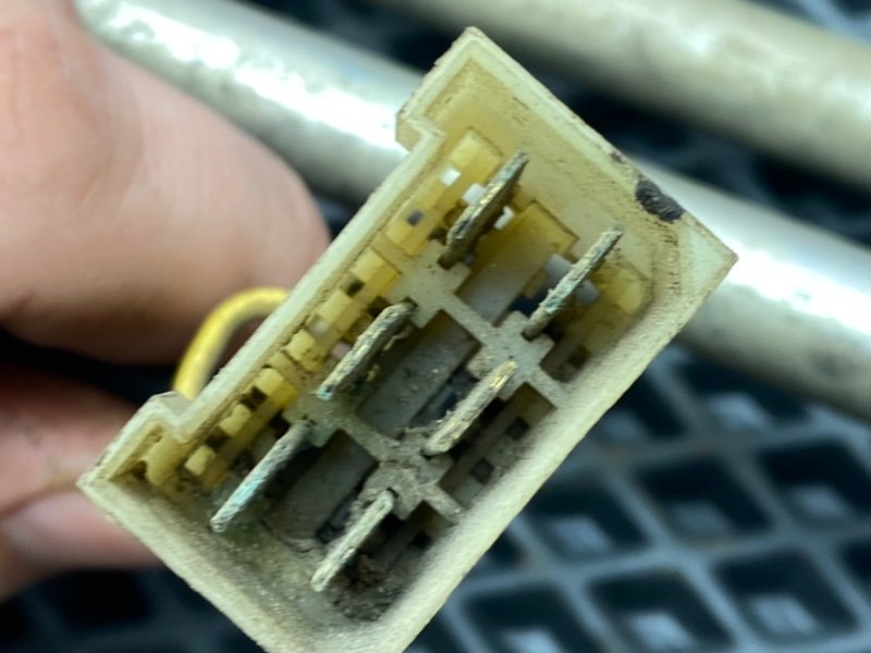 Трапеция дворников, 1300 рублей, Тверь