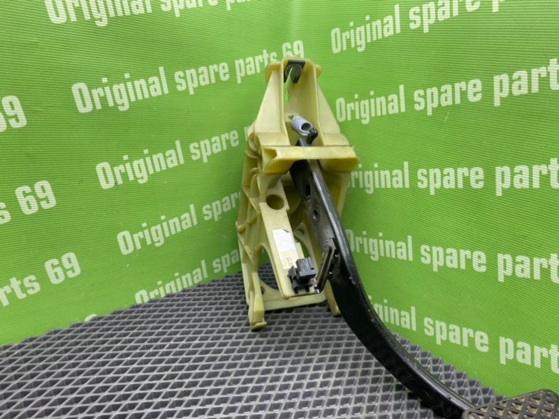 Педаль тормоза, 1600 рублей, Тверь