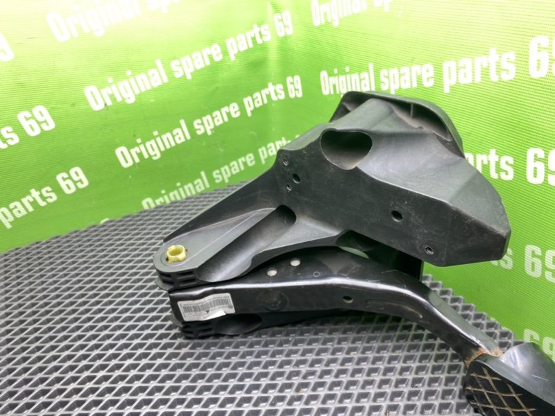 Педаль тормоза, 700 рублей, Тверь