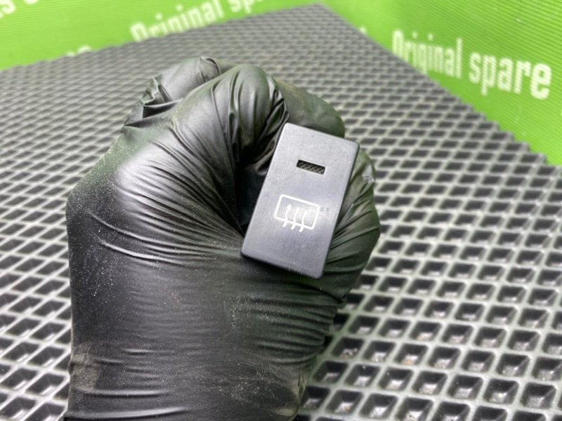 Кнопка обогрева заднего стекла, 900 рублей, Тверь