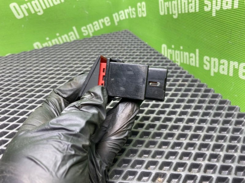 Кнопка аварийки, 500 рублей, Тверь