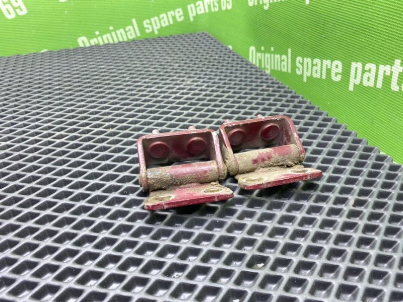 Петли багажника, 1000 рублей, Тверь