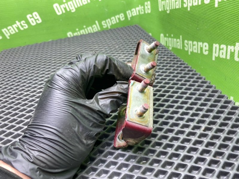 Петли багажника, 1000 рублей, Тверь