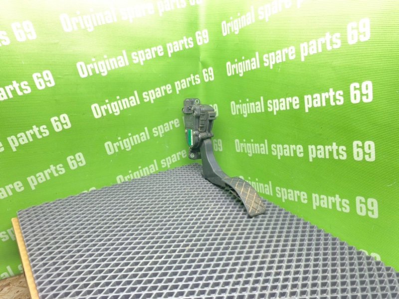 Педаль газа, 1000 рублей, Тверь