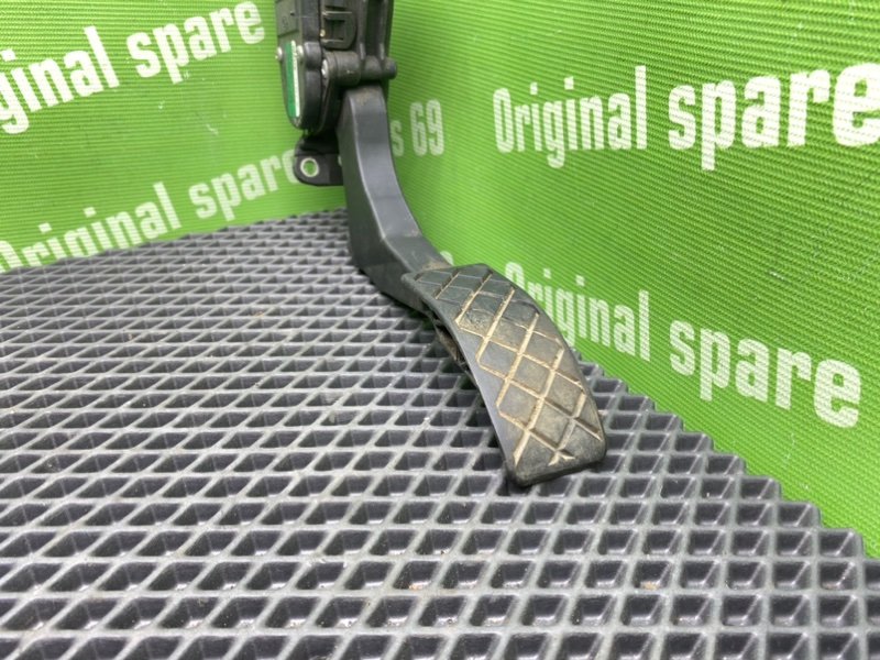 Педаль газа, 1000 рублей, Тверь