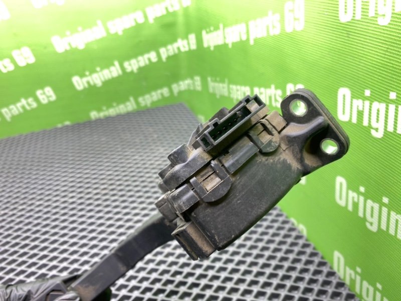 Педаль газа, 1000 рублей, Тверь