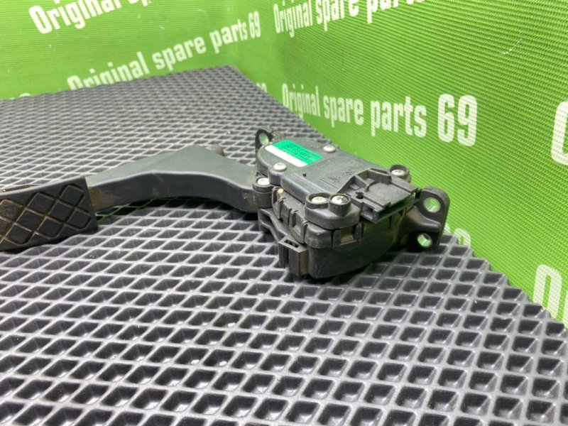 Педаль газа, 1000 рублей, Тверь