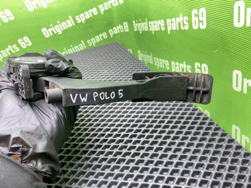 Педаль газа, 1000 рублей, Тверь