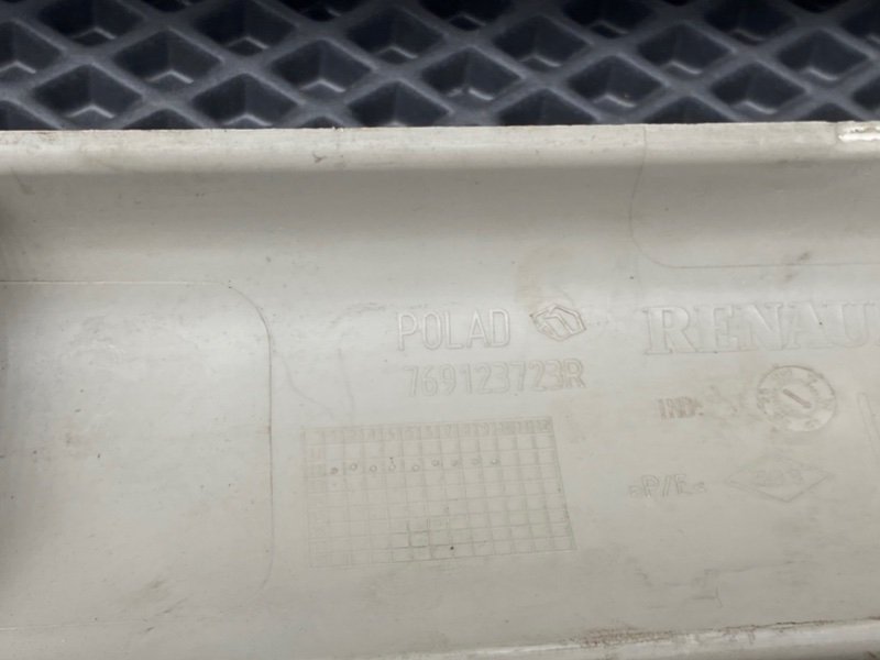 Накладки стоек, 1000 рублей, Тверь