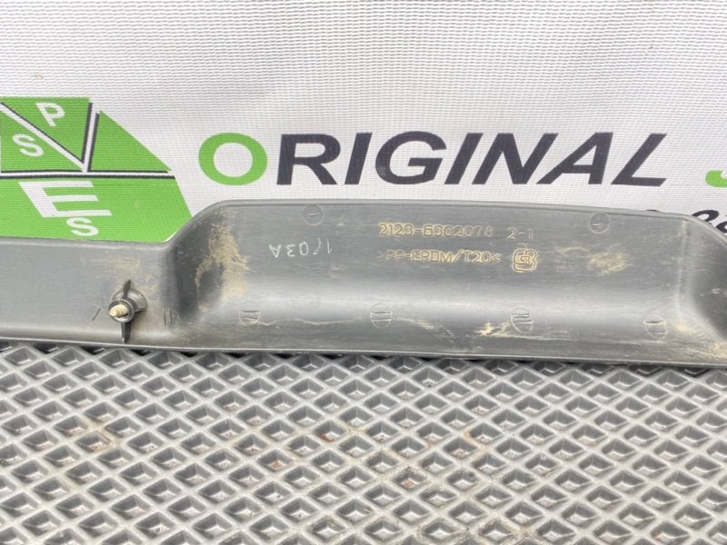 Обшивка двери багажника, 400 рублей, Тверь