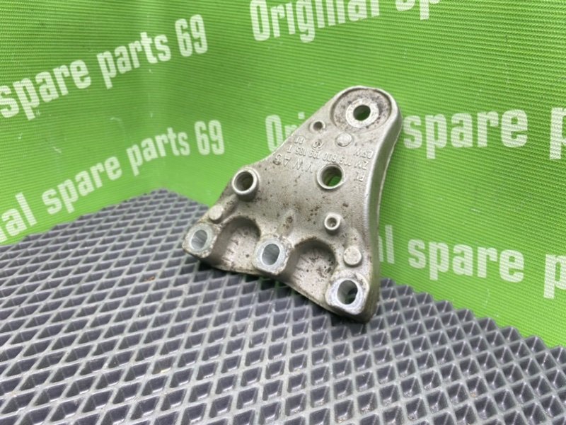 Кронштейн двигателя, 900 рублей, Тверь