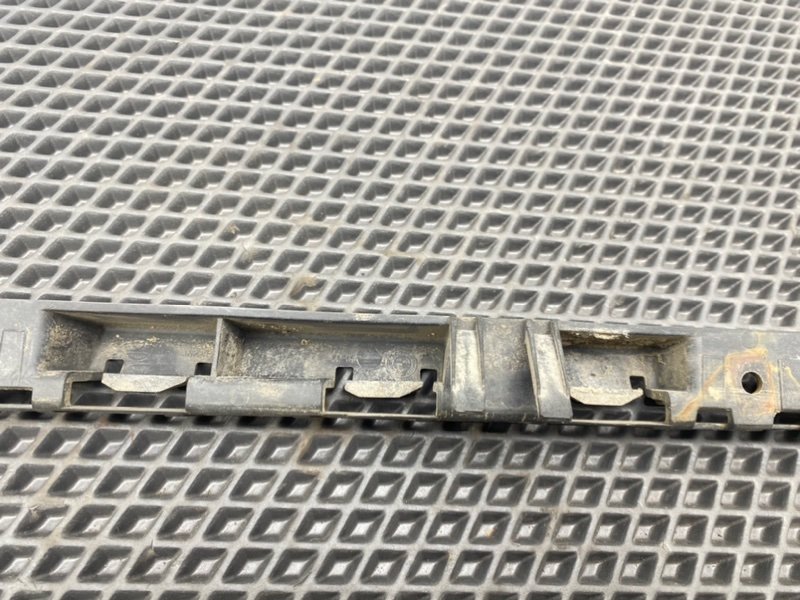 Крепление бампера, 500 рублей, Тверь