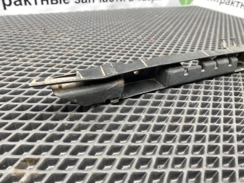 Крепление бампера, 500 рублей, Тверь