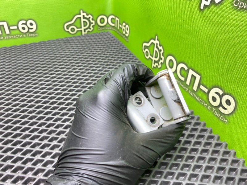 Петли багажника, 990 рублей, Тверь