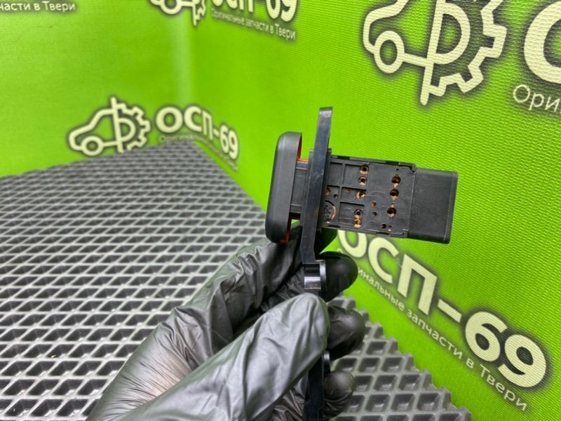 Кнопка аварийки, 990 рублей, Тверь