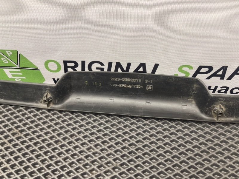 Обшивка двери багажника, 390 рублей, Тверь