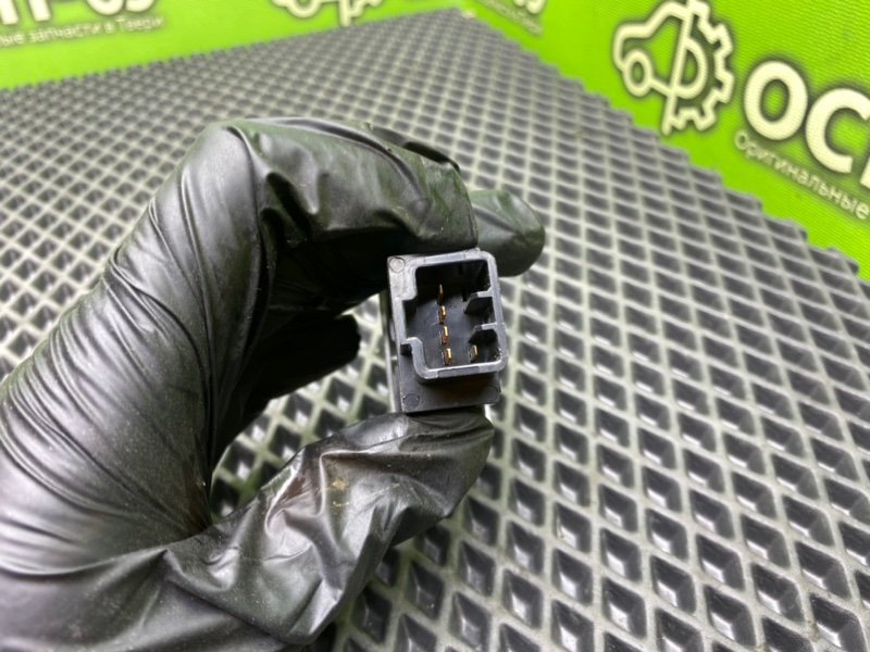 Кнопка обогрева заднего стекла, 590 рублей, Тверь