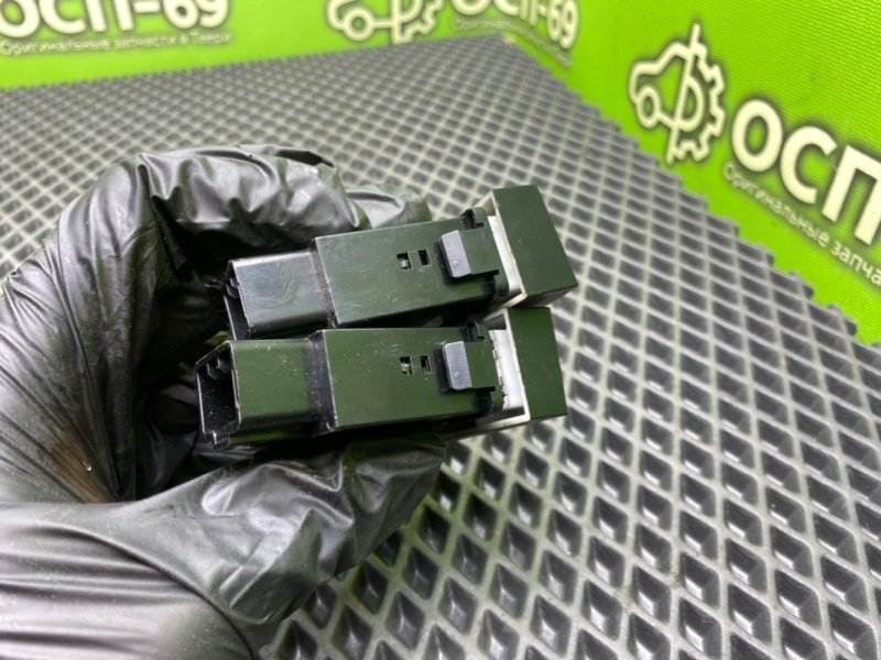 Кнопка обогрева сидений, 990 рублей, Тверь