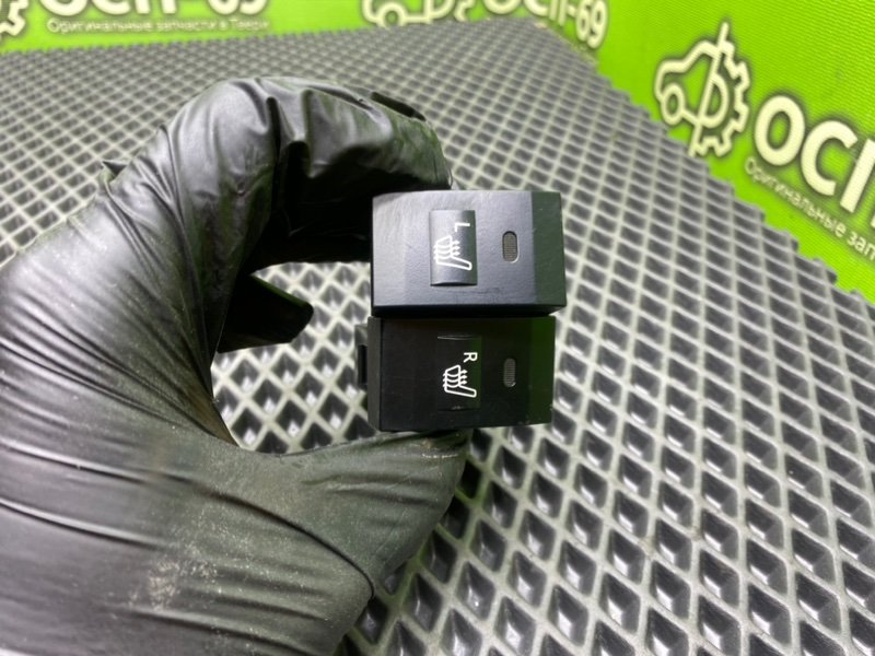 Кнопка обогрева сидений, 990 рублей, Тверь