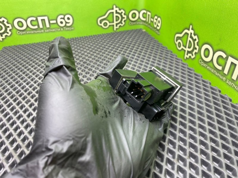 Кнопка обогрева сидений, 990 рублей, Тверь