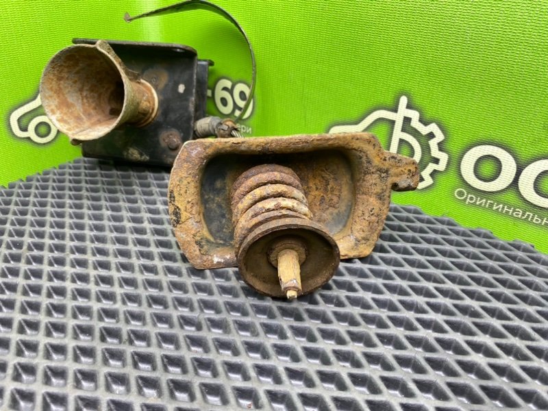 Крепление запаски, 1990 рублей, Тверь