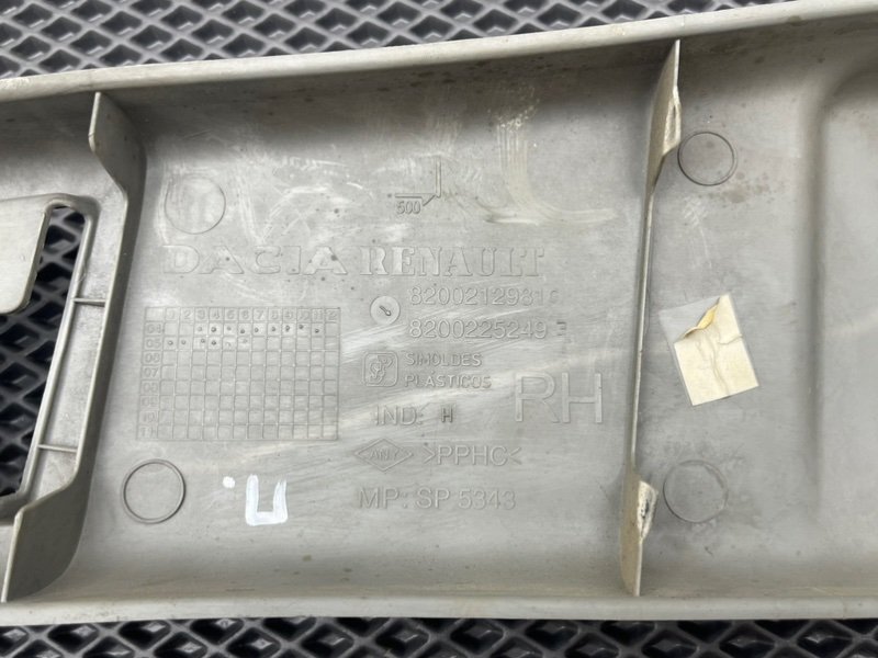 Накладка стойки, 490 рублей, Тверь