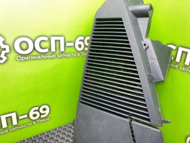 Кронштейн полки багажника, 890 рублей, Тверь