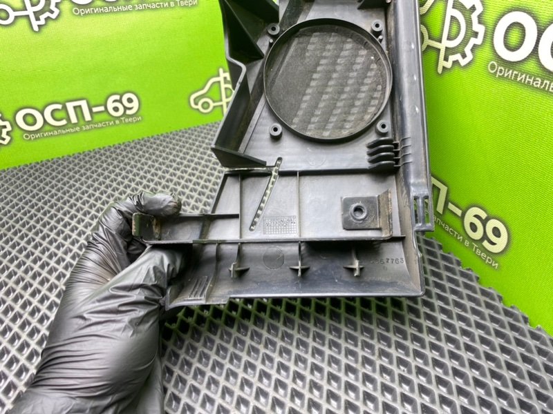 Кронштейн полки багажника, 890 рублей, Тверь