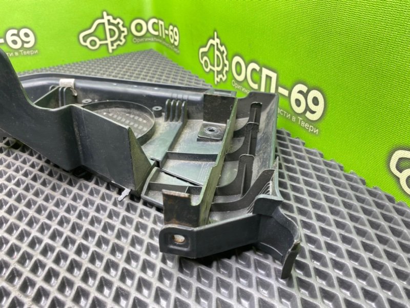 Кронштейн полки багажника, 890 рублей, Тверь