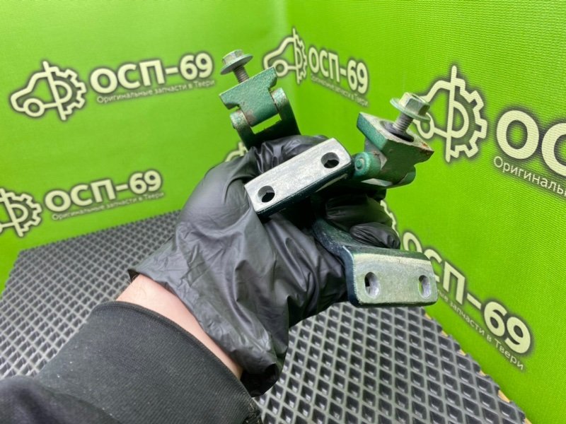 Петли багажника, 990 рублей, Тверь