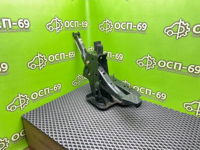 Педаль тормоза, 1590 рублей, Тверь