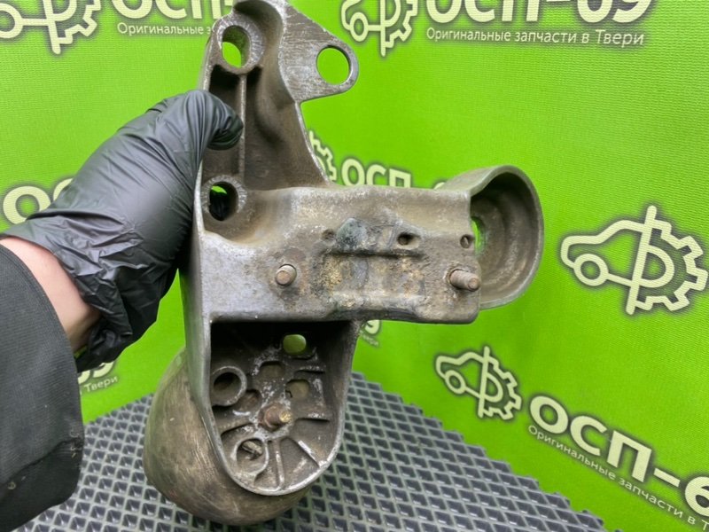 Кронштейн двигателя, 1990 рублей, Тверь