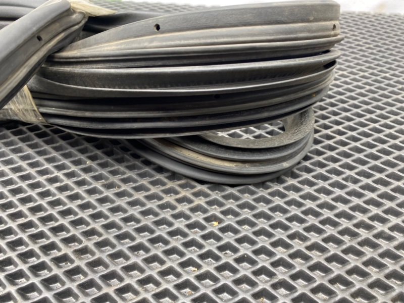 Уплотнитель двери, 590 рублей, Тверь