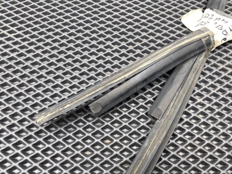 Уплотнитель лобового, 590 рублей, Тверь