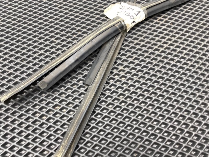 Уплотнитель лобового, 590 рублей, Тверь