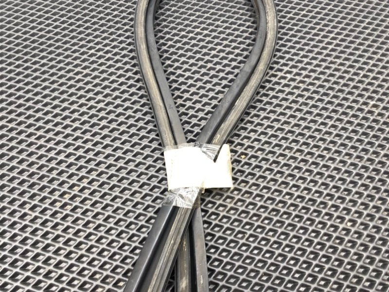 Уплотнитель лобового, 590 рублей, Тверь